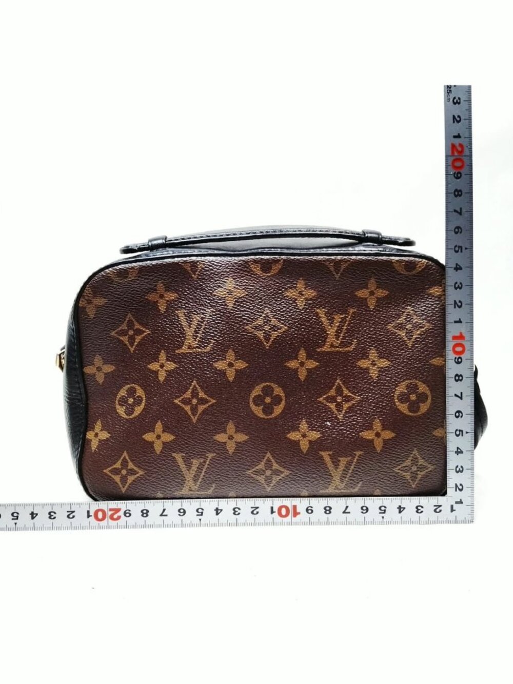Authentic Louis Vuitton Saintonge Crossbody Monogram Canvas LV Bag - Picture 3 of 16